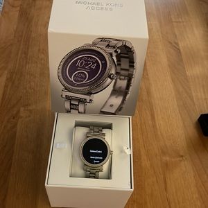 Michael Kors Access Sofie Pave 42mm Smartwatch